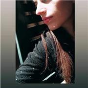 Diplomata all'accademia di belle Arti di Palermo, al corso di pittura di secondo livello con la votazione di 110/110 e lode, cerca lavoro come insegnante di storia dell'arte e disegno